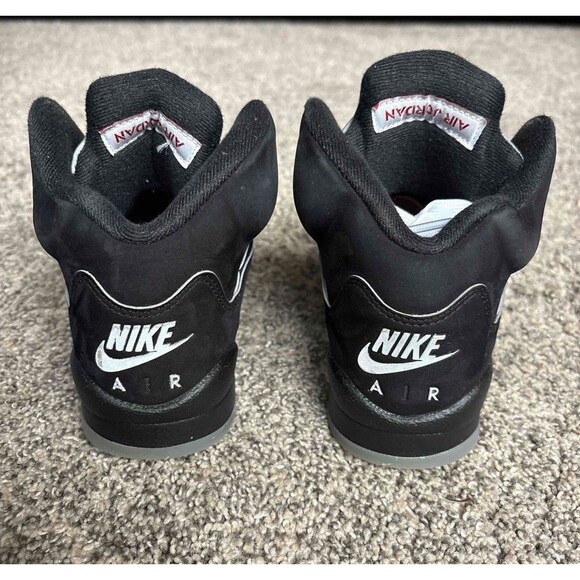 Nike Air Jordan 5 Retro Black Metallic Reimagined Size 4 Youth (Size 5.5 Women's - Picture 4 of 9